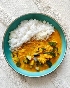 Curry z kurczakiem i ryżem