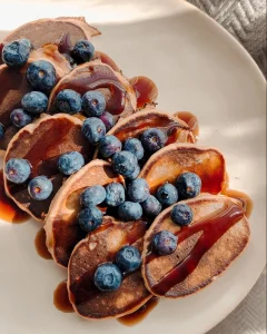 Skyrowe placuszki z owocami